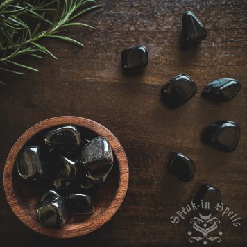 obsidian, australian witchcraft supplies, adelaide witchcraft store, free witchcraft spells, witchcraft blog, spell box, adelaide tarot reader, online tarot, wholesale witchcraft