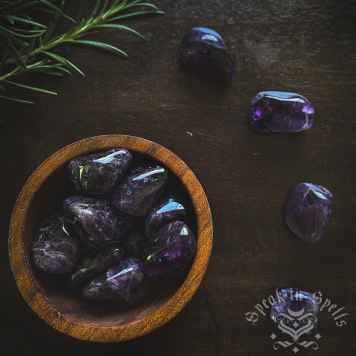 amethyst, australian witchcraft supplies, adelaide witchcraft store, free witchcraft spells, witchcraft blog, adelaide tarot reader, online tarot, spellbox, wholesale witchcraft, witchcraft shop